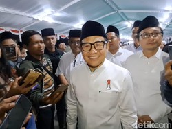 Senyum Khas Cak Imin Isyarat Ngebet Jadi Cawapres Prabowo