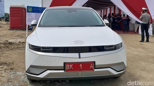 Sebelum Beli 10 Mobil Listrik, Bobby Ngaku Mobil Dinas Lama Dilelang