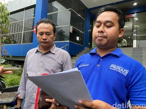 Pengunggah Video Hoax Panglima TNI Dukung Anies Dipolisikan! Pengunggah Video Hoax Panglima TNI Dukung Anies Dipolisikan!