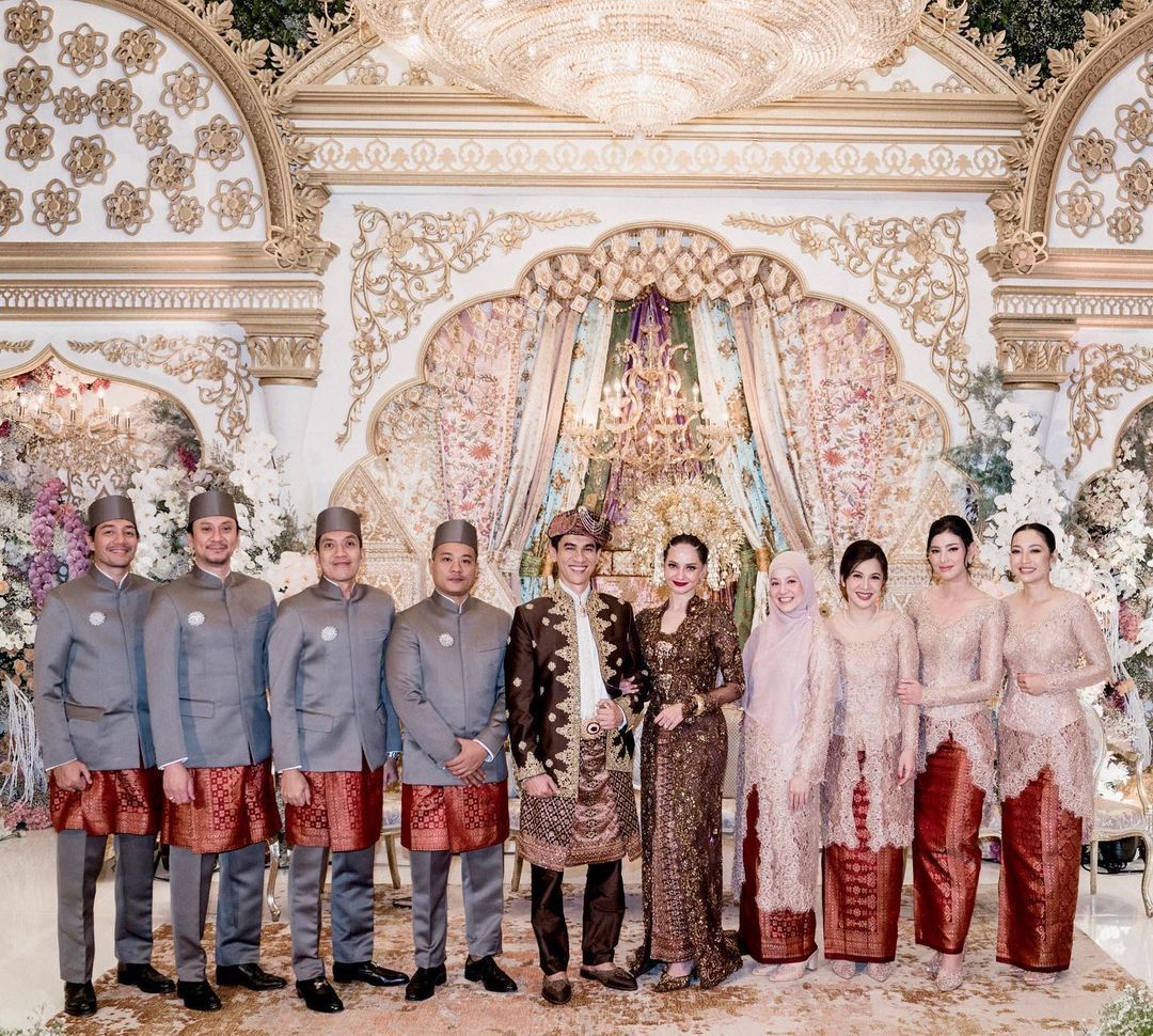 Pernikahan Enzy Storia