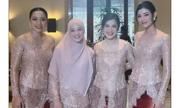 Pernikahan Enzy Storia