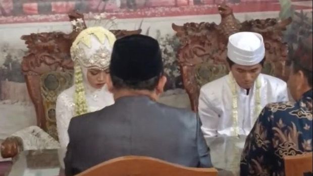 Pernikahan Tiko Anak Ibu Eny