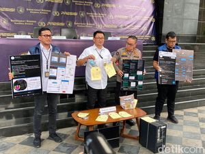 Polda Metro Tangkap Pasutri Penipu Bermodus Jastip Tiket Coldplay!