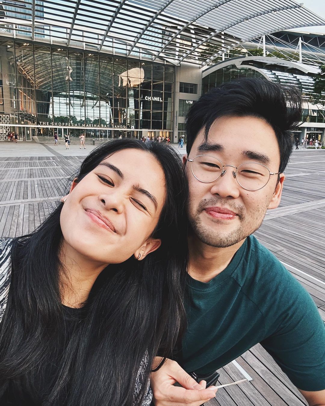 Potret Maudy Ayunda dan Suami Korea