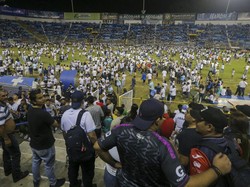 Tragedi 12 Suporter Tewas Bikin Pejabat Bola El Salvador Masuk Jeruji Besi