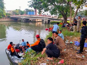 Sederet Fakta Tawuran Maut Jembatan Petekan Surabaya Tewaskan 2 Orang Sederet Fakta Tawuran Maut Jembatan Petekan Surabaya Tewaskan 2 Orang