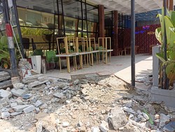 Mulai Dibongkar Ruko Pluit Makan Jalan Usai Jelas Langgar Aturan