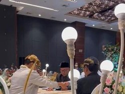 Pengantin Viral Gelar Pernikahan Mas Kawinnya Tiket Konser Coldplay di GBK