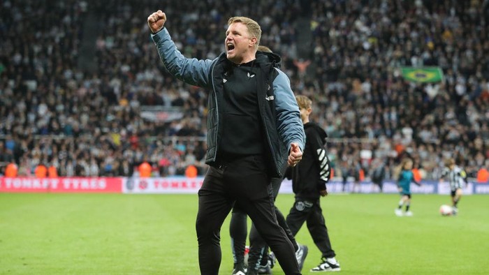 NEWCASTLE UPON TYNE, ENGLAND - MAY 22: Eddie Howe, manager of Newcastle United, celebrates following the Premier League match between Newcastle United and Leicester City at St. James Park on May 22, 2023 in Newcastle upon Tyne, England. (Photo by James Gill - Danehouse/Getty Images)