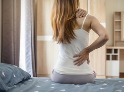 7 Penyebab Skoliosis yang Perlu Diwaspadai