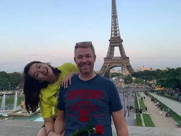10 Artis Blasteran Ini Punya Ayah Bule, Rebecca Klopper Hingga Enzy Storia