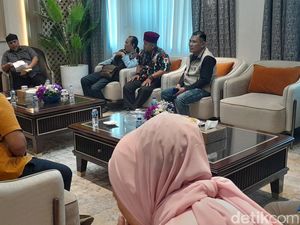 Bocah 7 Tahun Korban Pemerkosaan Paman dan Teman Kakek Datangi DPRD Sumsel