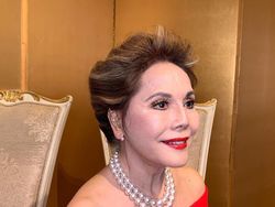 Pengadilan Jepang Tuntut Dewi Sukarno Bayar Denda Rp 3 Miliar