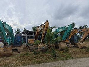 4 Pekerja Tambang Emas Ilegal di Pohuwato Ditangkap, 4 Ekskavator Disita 4 Pekerja Tambang Emas Ilegal di Pohuwato Ditangkap, 4 Ekskavator Disita