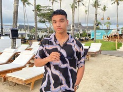 Ekspresi Kakak Fuji Datang Kondangan Thariq dan Aaliyah Massaid Jadi Sorotan