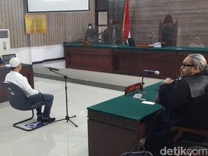 JPU Pikir-pikir soal Vonis 1 Tahun Penjara Ferry Irawan di Kasus KDRT JPU Pikir-pikir soal Vonis 1 Tahun Penjara Ferry Irawan di Kasus KDRT