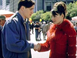 Sinopsis Film Bedazzled: Kerjasama Manusia-Iblis untuk Taklukan Wanita