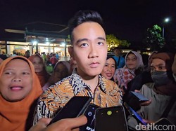 Gibran Janji Pertemukan Ganjar dengan Relawan: Itu Tugasku!