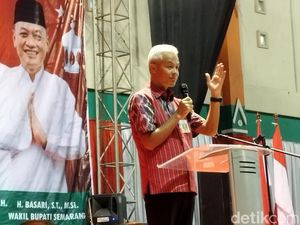 Ganjar Titipkan PR ke Kades di Semarang: Turunkan Kemiskinan Ekstrem!
