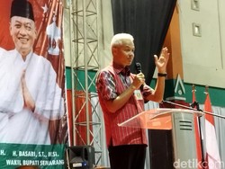 Ganjar Titipkan PR ke Kades di Semarang: Turunkan Kemiskinan Ekstrem!