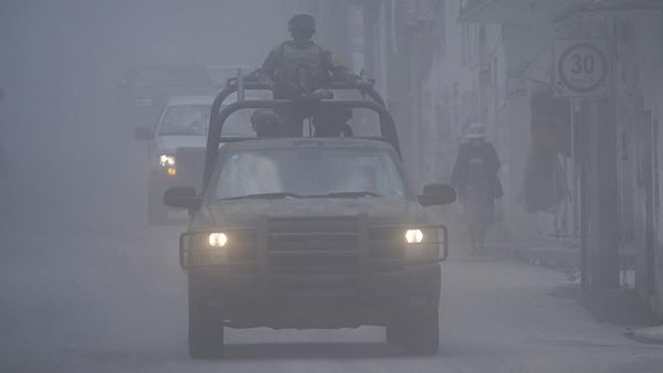 Hujan Abu Vulkanik Gunung Popocatepetl Guyur Meksiko