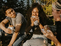 Puberitas Dini Bikin Tubuh Anak Lebih Pendek, Mitos atau Fakta?