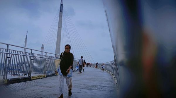 Jembatan Gentala Arasy Jambi, Destinasi Wisata yang Diburu Warga