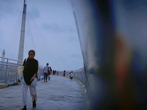 Jembatan Gentala Arasy Jambi, Destinasi Wisata yang Diburu Warga