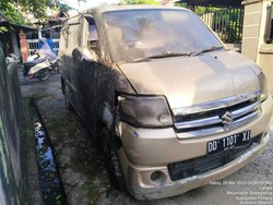 Kronologi Jukir di Pinrang Bakar Mobil-Rumah Teman Usai Cekcok Lahan Parkir