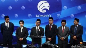 Mahfud Md Lantik 4 Pejabat Eselon I Kominfo