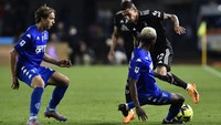 Kepastian hukuman pengurangan 10 poin itu didapat Juventus sesaat sebelum bertandang ke Stadio Carlo Castellani, menghadapi Empoli, Selasa (23/5/2023) dini hari WIB, pada lanjutan Liga Italia. Hukuman itu boleh jadi memberikan pukulan mental ke para pemain Juventus, yang kemudian menjalani start buruk.  