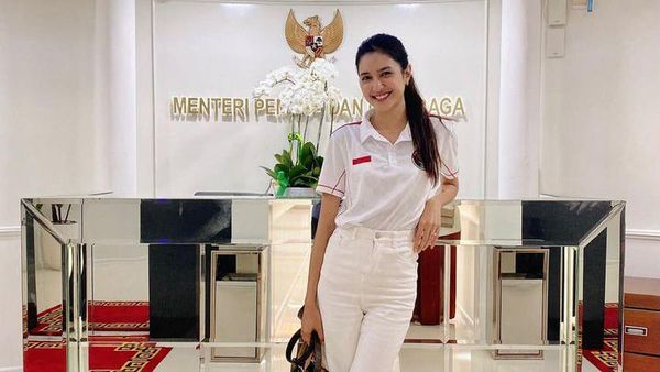 7 Potret Terbaru Mikha Tambayong yang Kini Jadi Tenaga Ahli Kemenpora