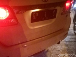 Mobil Ditumpangi Bupati Anambas Diduga Tabrak Pemotor di Batam