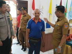 Pemulung Potong Pipa Besi Milik PDAM Diamankan Warga