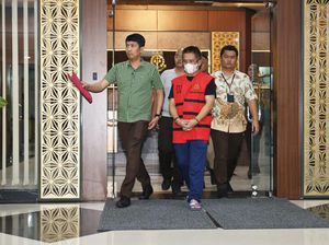 Kejati Banten Tetapkan 1 Orang Tersangka Baru Kasus Korupsi Rp 19,2 M Kejati Banten Tetapkan 1 Orang Tersangka Baru Kasus Korupsi Rp 19,2 M
