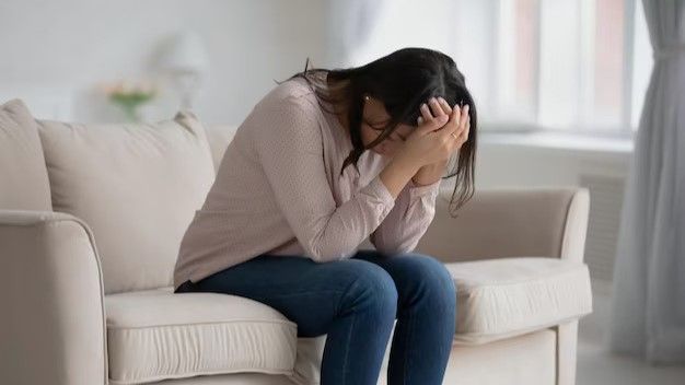 Penyebab Perempuan Lebih Rentan Depresi Ketimbang Laki-laki/Foto:Freepik.com/Gzorgz