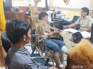 Polisi Tangkap 3 Perampok di Rest Area Tol Ngawi, Satu Pelaku Ditembak Polisi Tangkap 3 Perampok di Rest Area Tol Ngawi, Satu Pelaku Ditembak