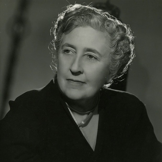 Potret Agatha Christie yang dikenal sebagai penulis misteri terpopuler di seluruh dunia.