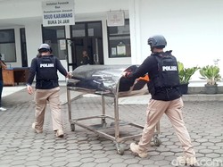 Dramatis! Polisi Tembak Mati Perampok Bersenjata Api di Karawang