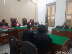 Jual 48 Ribu Batang Rokok Cukai Palsu, 2 Pria di Medan Divonis 4,6 Tahun