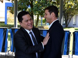 Javier Zanetti merupakan pemain Inter ketika masa kepemimpinan Erick Thohir. Dilansir dari ESPN, Erick berperan menjamin Zanetti tetap di klub usai pensiun di klub tahun 2014 (setelah cedera berkepanjangan) untuk menjadi bagian dari manajemen Inter. (FC Internazionale via Getty Images)