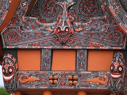 Seni Ukiran Gorga Batak: Arti, Fungsi, Jenis, Cara Pembuatan