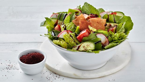 Ilustrasi makanan kaya serat/Foto: Unsplash/Orkun Orcan