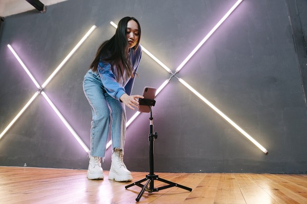 Saat membuat konten, Gemini bisa mengutarakan apapun yang sedang ada dalam pikirannya entah itu konten berupa video atau postingan berupa gambar saja/Foto: pexels.com/ivan-samkov