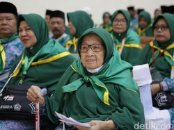 5 Tips Menjaga Kesehatan Lansia Jelang Keberangkatan Haji