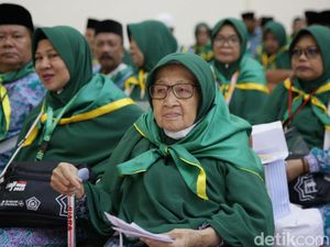5 Tips Menjaga Kesehatan Lansia Jelang Keberangkatan Haji