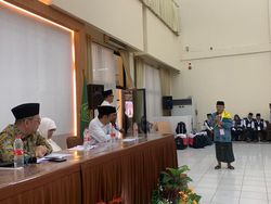 Jemaah Keluhkan Biaya Haji Lebih dari Rp 49,8 Juta, Komisi VIII DPR Menjawab