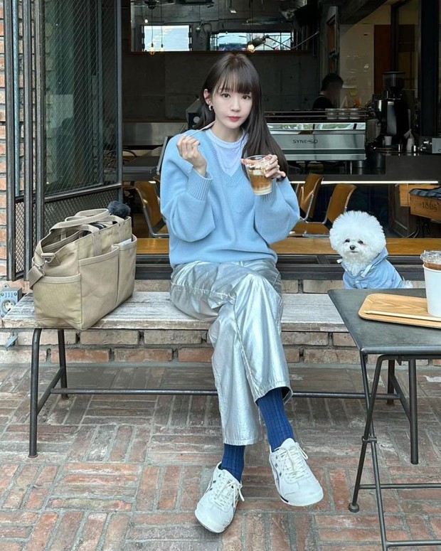 Kang Min Kyung / Foto: elle.co.kr Kang Min Kyung / Foto: elle.co.kr