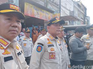 Satpol PP DKI Sebut Mobil Dinas Tabrak Pemotor hingga Tewas Layak Jalan Satpol PP DKI Sebut Mobil Dinas Tabrak Pemotor hingga Tewas Layak Jalan