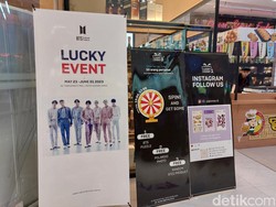 BTS Product Store Baru Buka di Transmart Kokas, Ada yang Dapat Merchandise Gratis Rp 200K